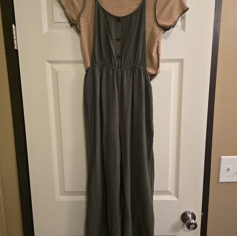 Speechless girls jumpsuit size large